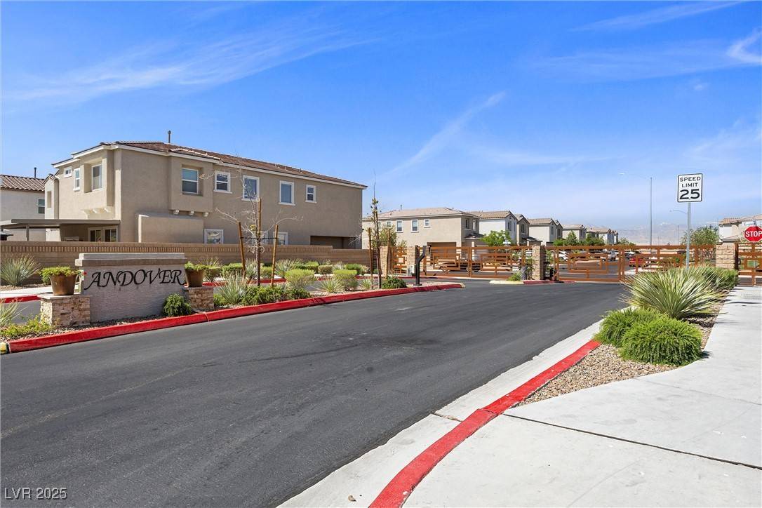 North Las Vegas, NV 89086,6626 Evander ST