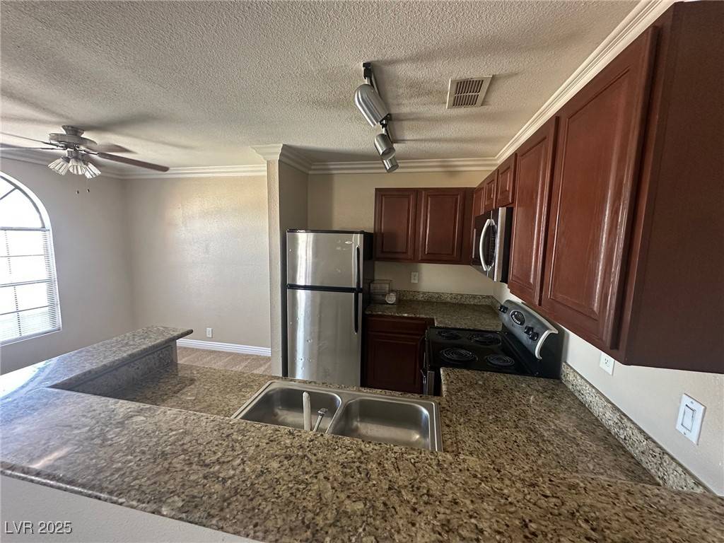 Las Vegas, NV 89121,4050 Pacific Harbors DR #217