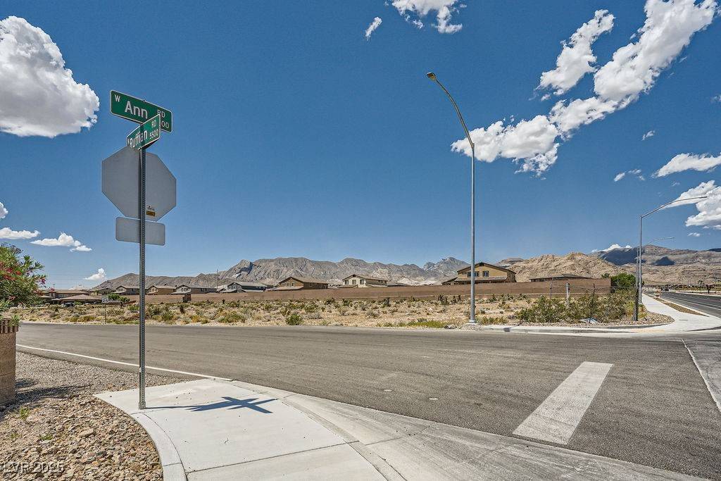 Las Vegas, NV 89149,5583 Ruffian RD