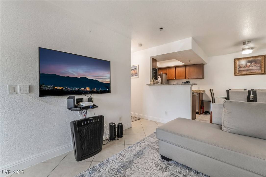 Las Vegas, NV 89103,4200 S Valley View BLVD #1074