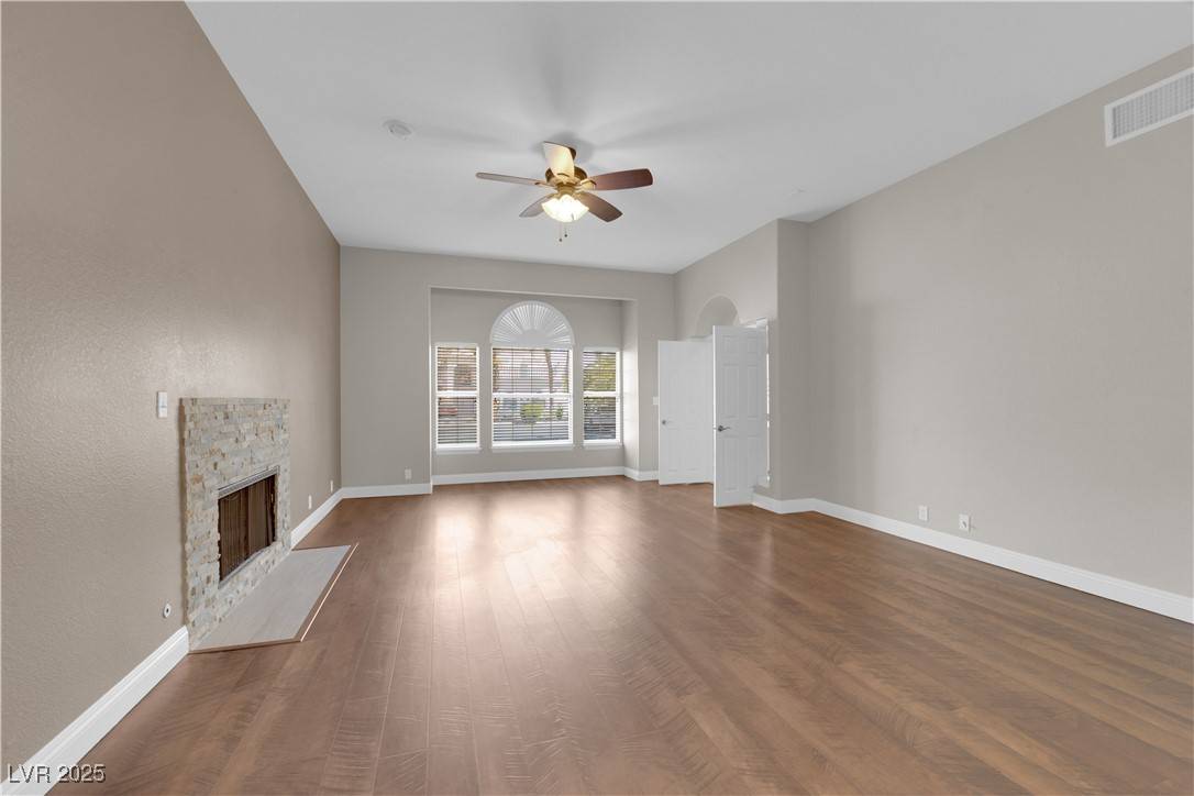 Las Vegas, NV 89121,2595 Aviv CT