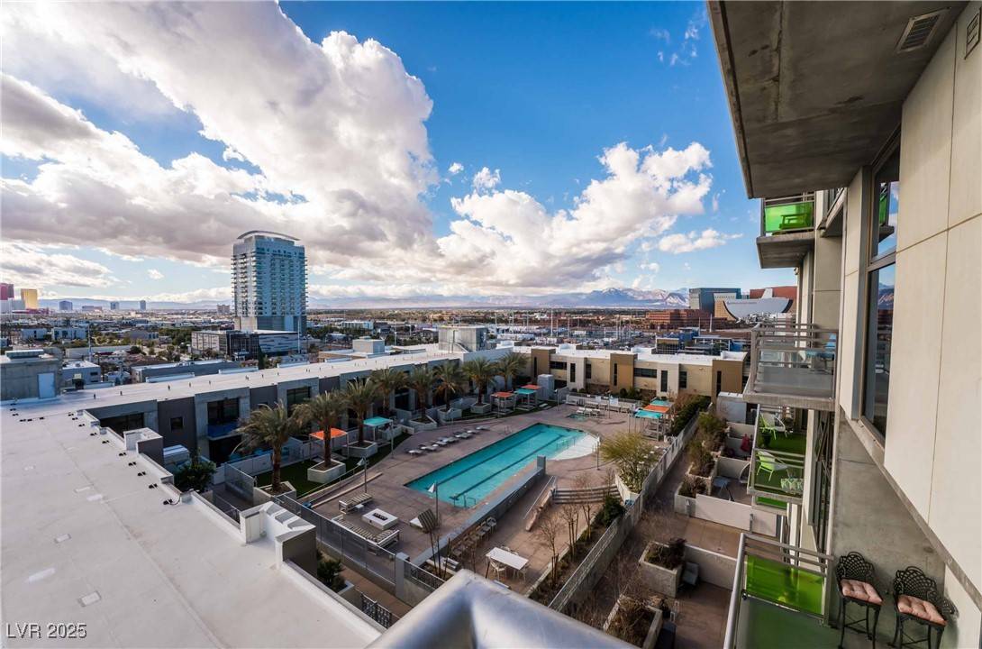 Las Vegas, NV 89101,353 E Bonneville AVE #1004