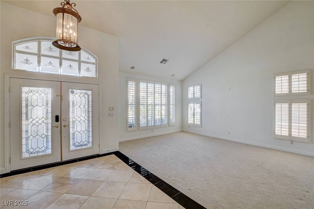 Las Vegas, NV 89139,7619 Belgian Lion ST