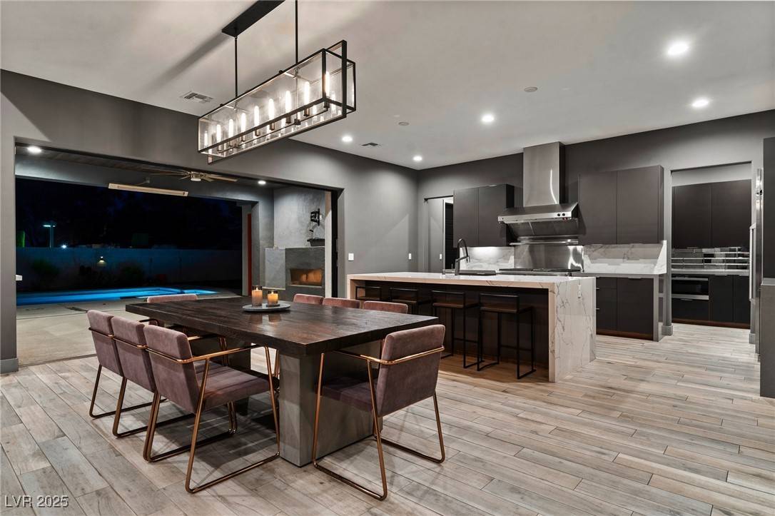Las Vegas, NV 89121,3754 Gershon CT