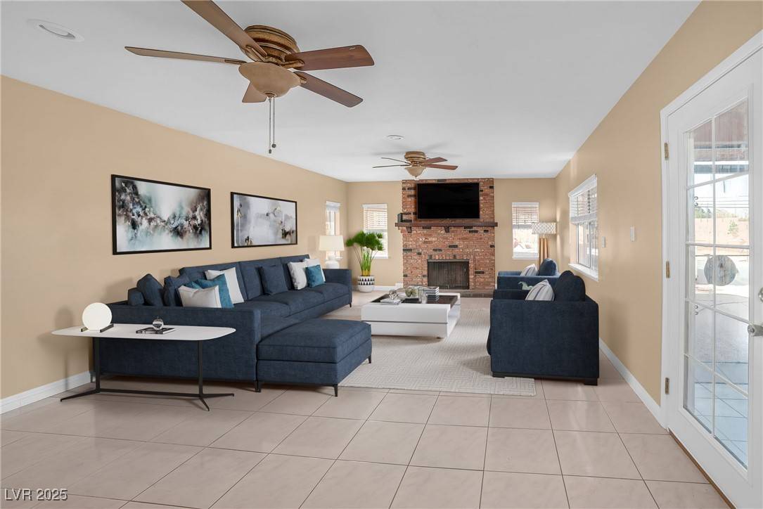 Las Vegas, NV 89121,3558 Wayne CIR