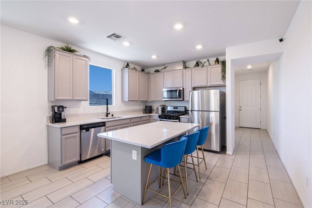 North Las Vegas, NV 89086,2211 Taylor Ranch AVE