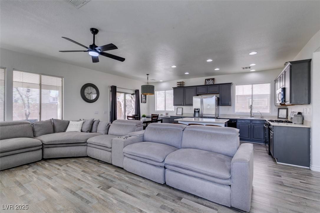 North Las Vegas, NV 89081,2929 Salado Creek AVE