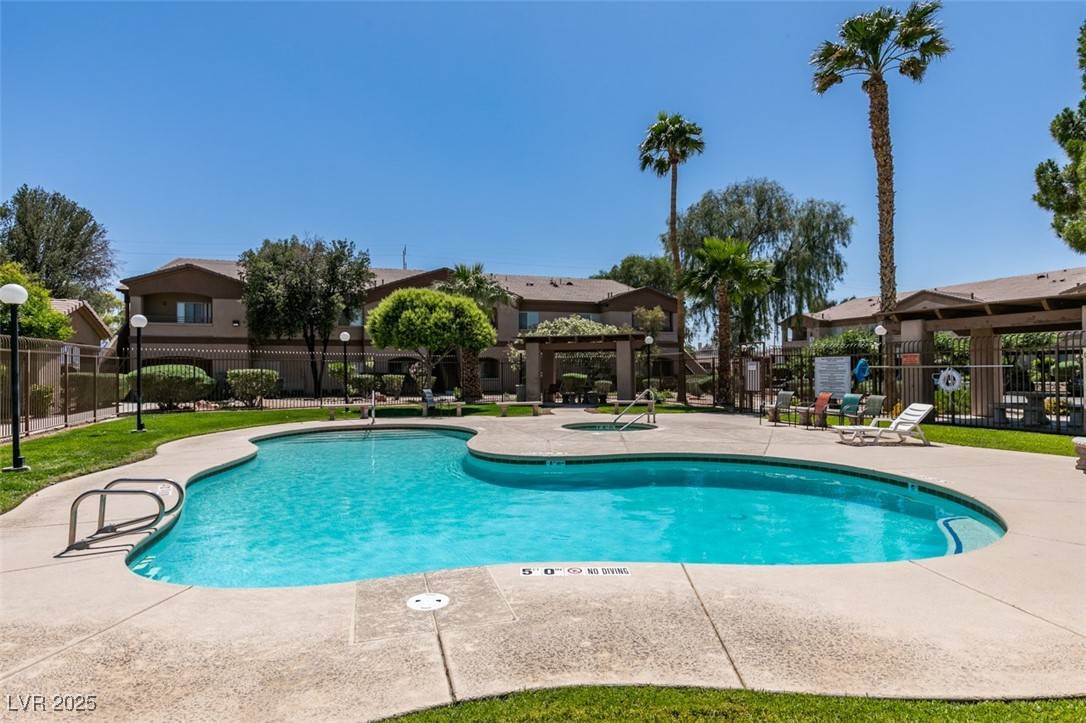 Las Vegas, NV 89122,5751 E Hacienda AVE #105