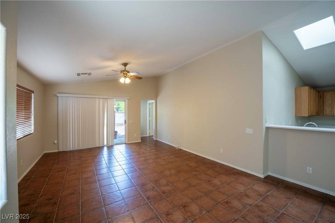 Henderson, NV 89052,239 Shelhorn ST