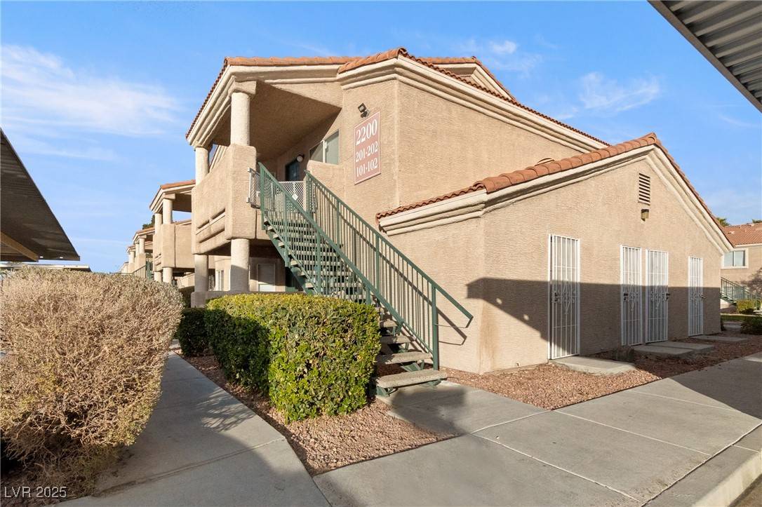 Las Vegas, NV 89108,2200 Benmore ST #101