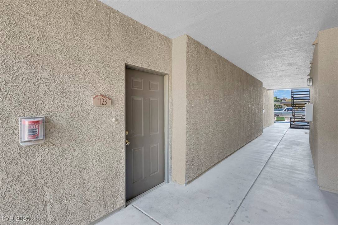 Las Vegas, NV 89166,8250 N Grand Canyon DR #1123
