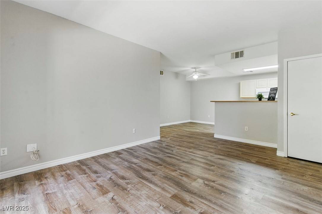 Las Vegas, NV 89166,8250 N Grand Canyon DR #1123