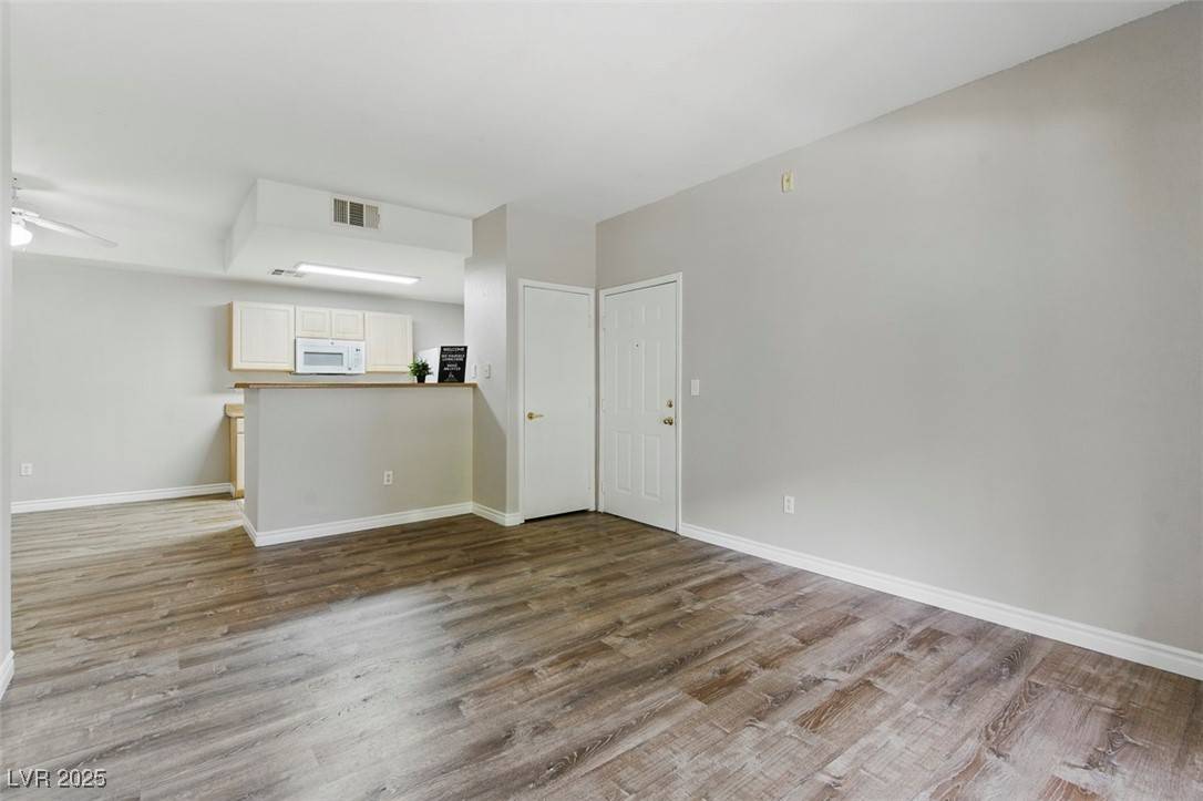 Las Vegas, NV 89166,8250 N Grand Canyon DR #1123