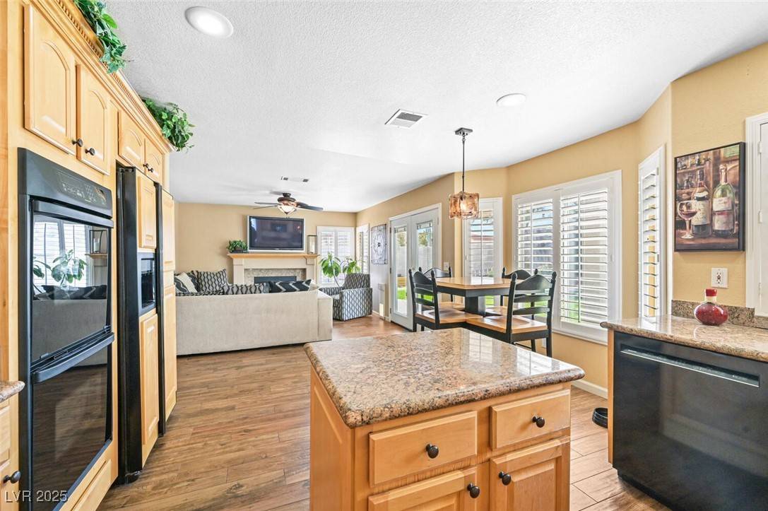 Henderson, NV 89074,3295 Cooper Creek DR