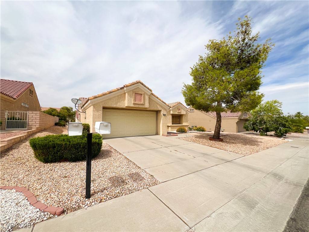 Las Vegas, NV 89134,9312 Yucca Blossom DR