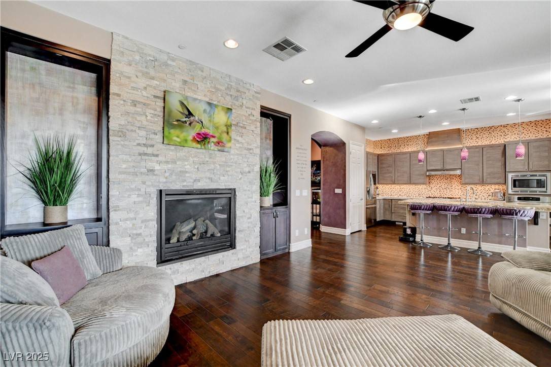 Henderson, NV 89011,19 Contrada Fiore DR