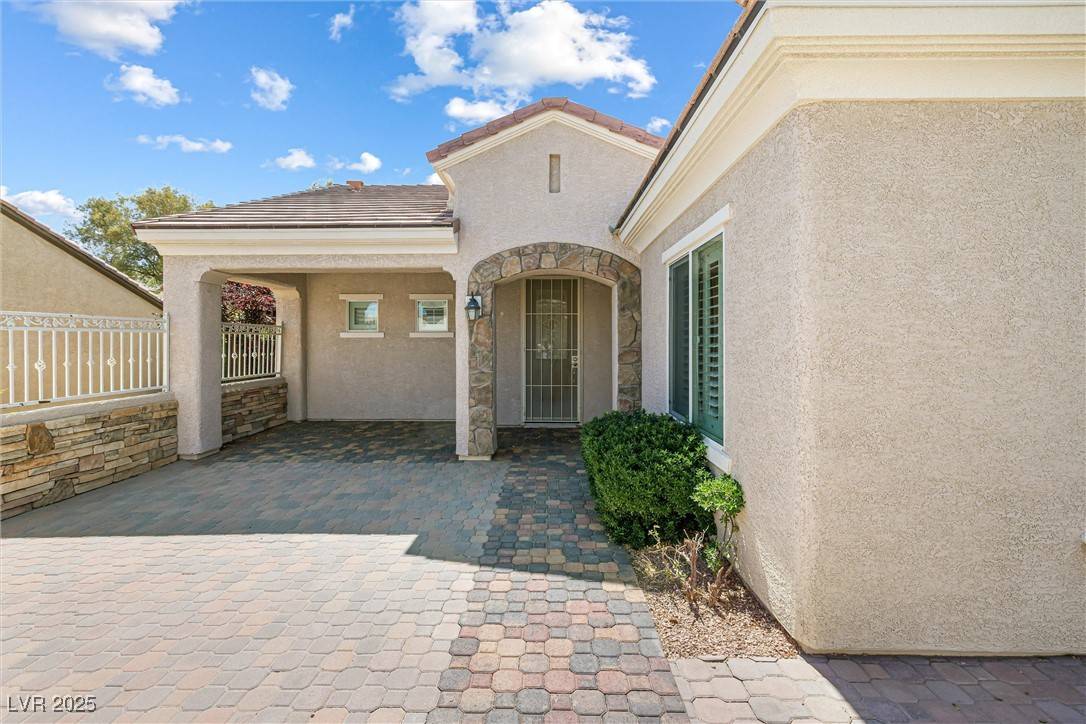 Henderson, NV 89044,2164 Sawtooth Mountain DR