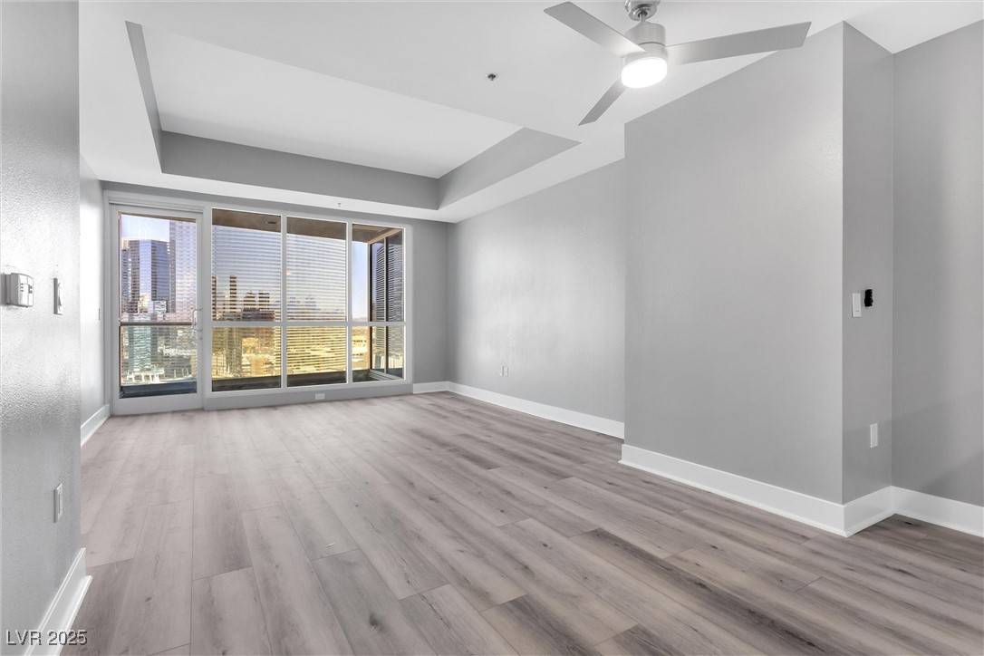 Las Vegas, NV 89103,4525 DEAN MARTIN DR #2103