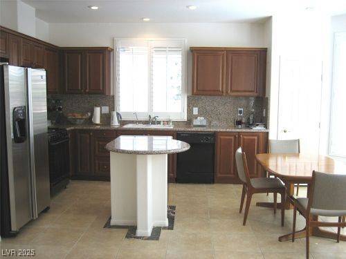 Las Vegas, NV 89147,8139 Retriever AVE