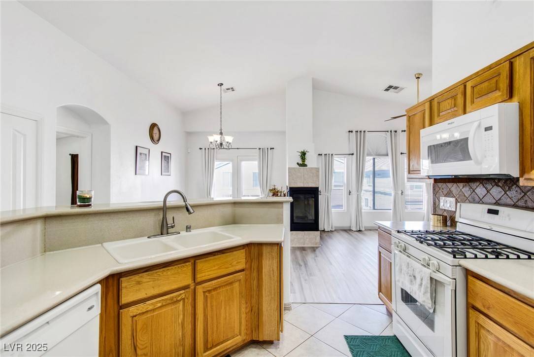 Las Vegas, NV 89122,5507 Big Red CT #101