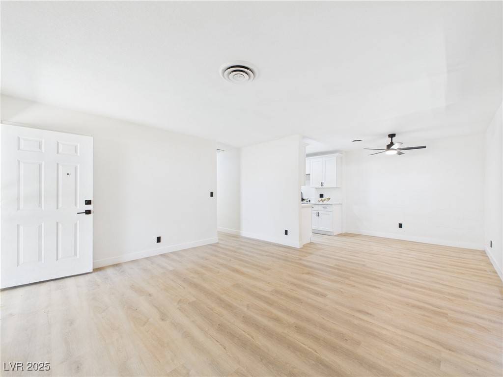 Las Vegas, NV 89120,3654 Villa Knolls South DR