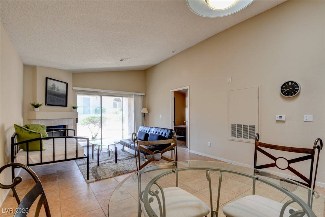 Las Vegas, NV 89145,7821 Gable LN