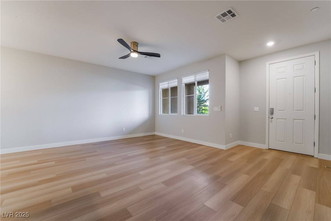 Henderson, NV 89044,2871 Tanager Hill ST
