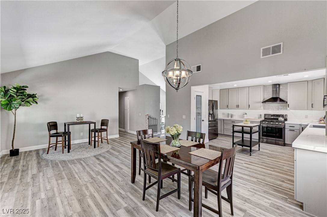 Las Vegas, NV 89119,1940 Canterbury DR