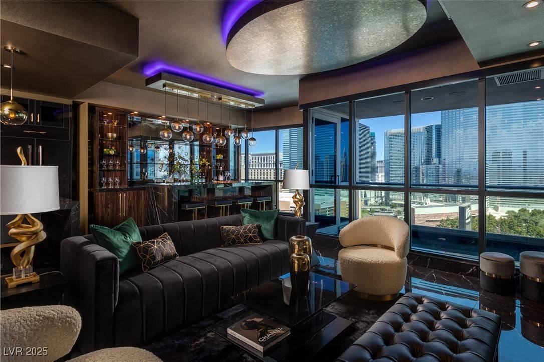 Las Vegas, NV 89103,4575 Dean Martin DR #1909