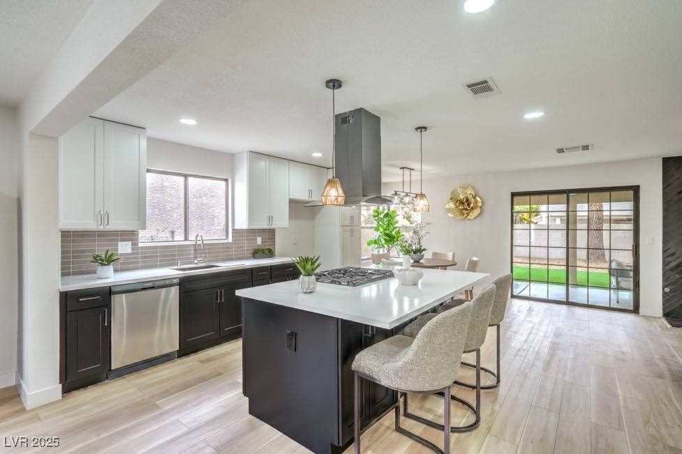 Las Vegas, NV 89117,10009 Coral Sands DR