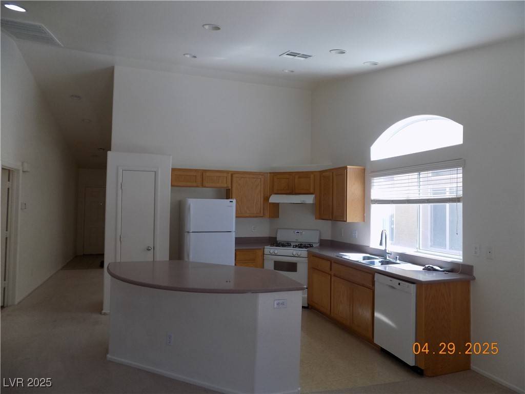 Las Vegas, NV 89122,6375 Salmon Mountain AVE