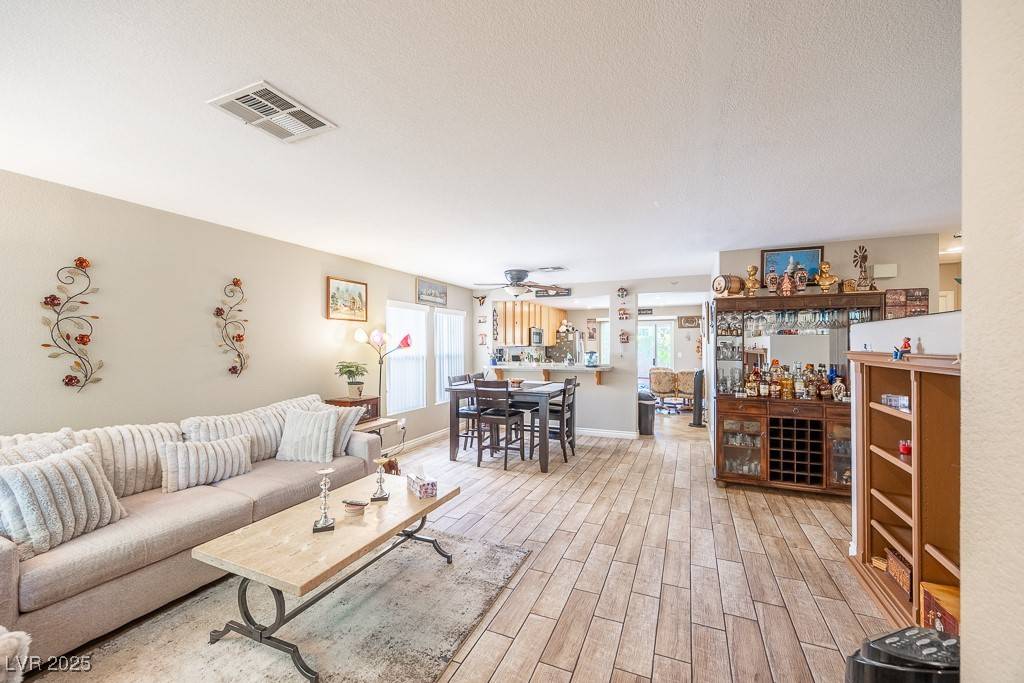 Las Vegas, NV 89131,5017 Hadley Meadow CT