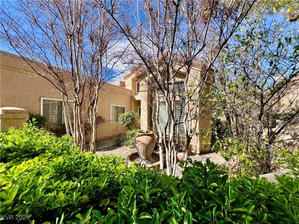 Las Vegas, NV 89113,5010 Longboat CIR