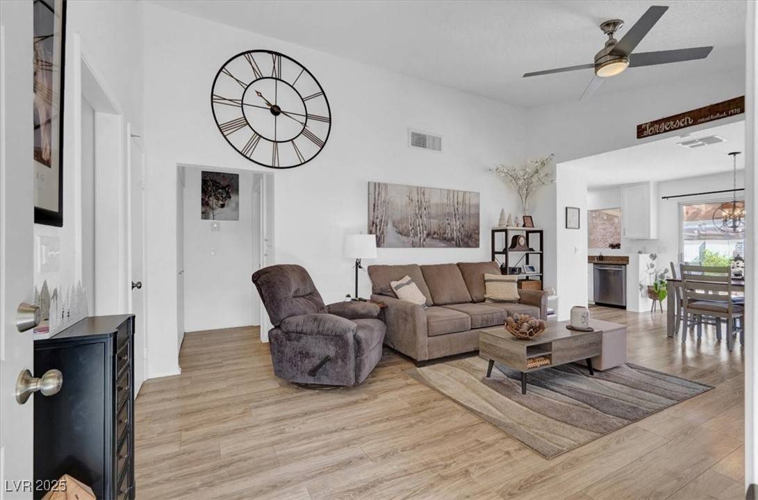 Las Vegas, NV 89123,656 Thornewood PL