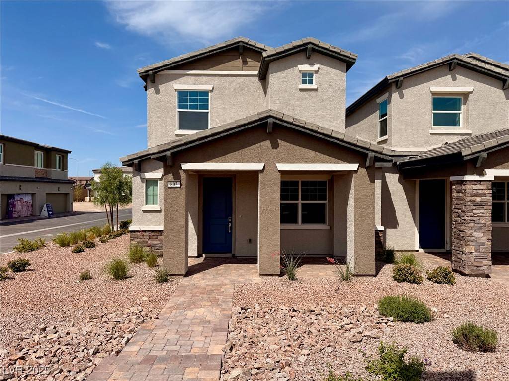 Henderson, NV 89011,802 Royal Beekman ST