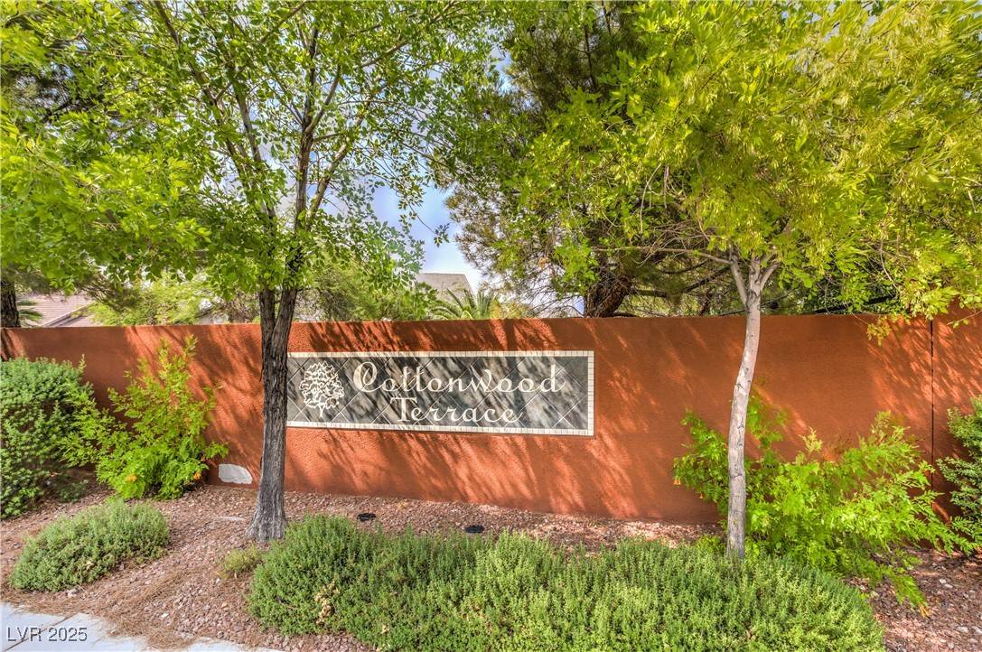 Las Vegas, NV 89145,10205 Birch Bluff LN