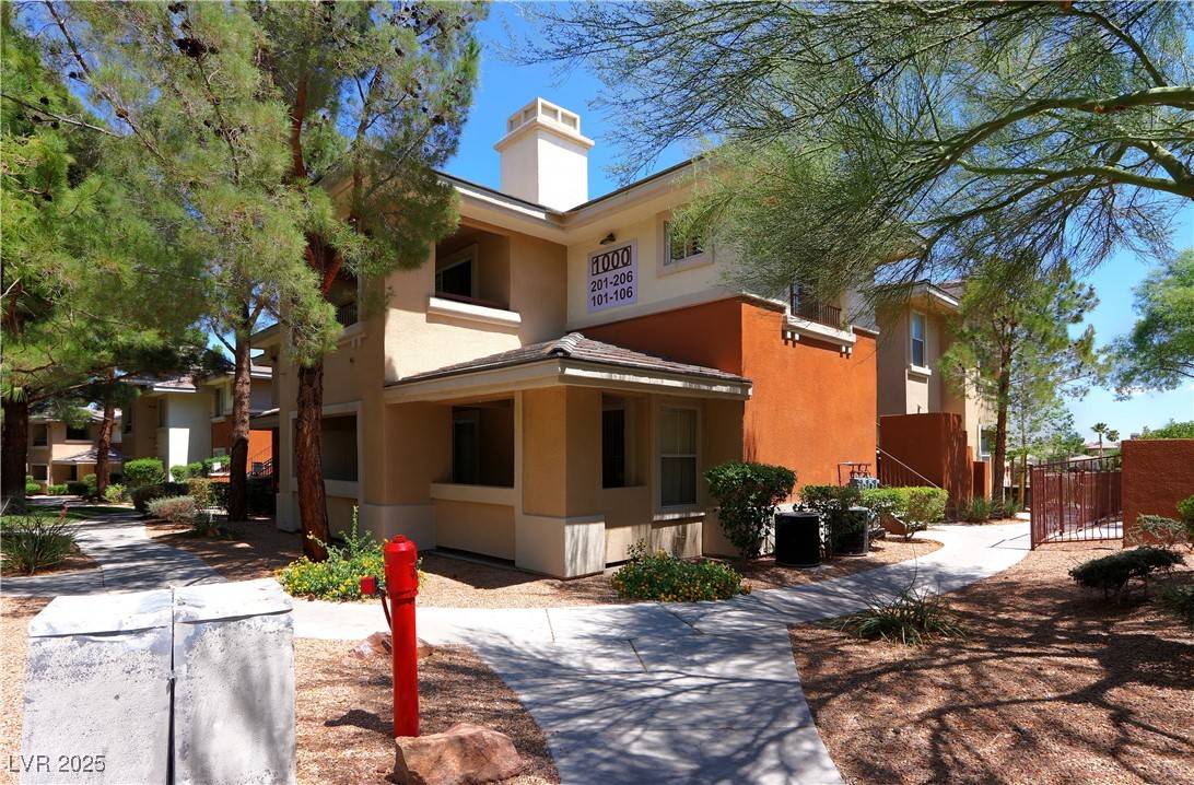 Las Vegas, NV 89144,1000 Duckhorn CT #102