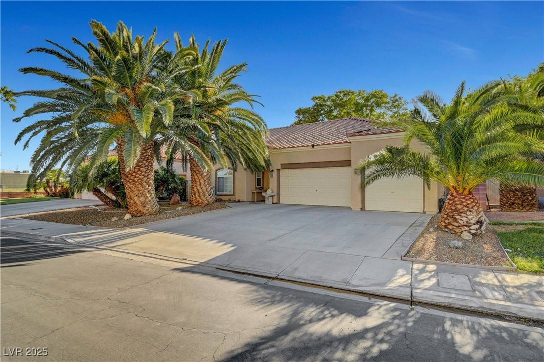Las Vegas, NV 89130,5305 Bright Sun CT