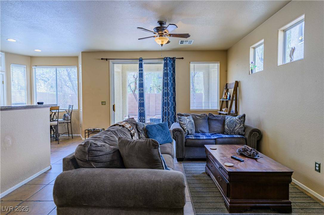 Las Vegas, NV 89141,6279 Dollar Bill CT
