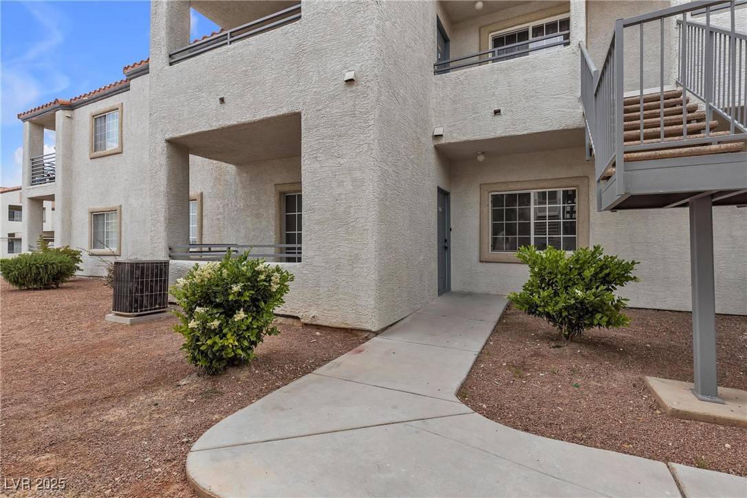 Las Vegas, NV 89130,3318 N Decatur BLVD #1043