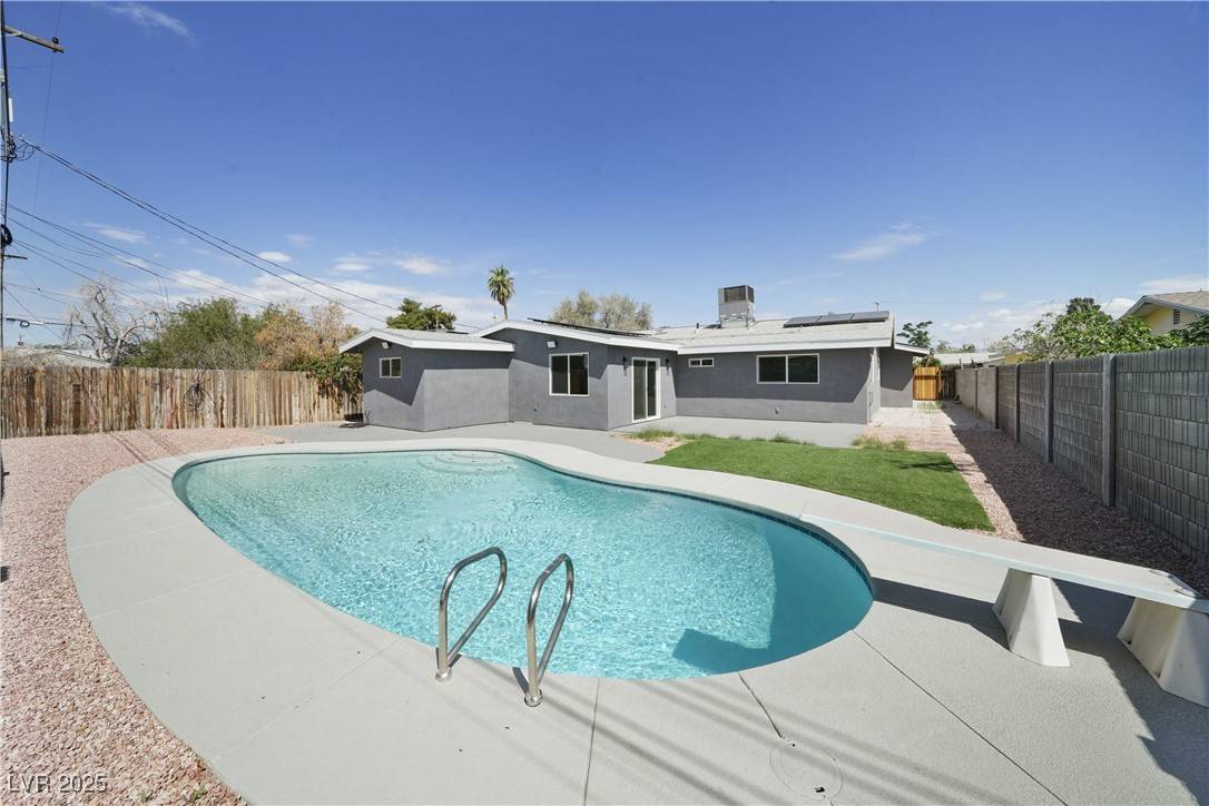 Las Vegas, NV 89102,3905 Casa Grande AVE