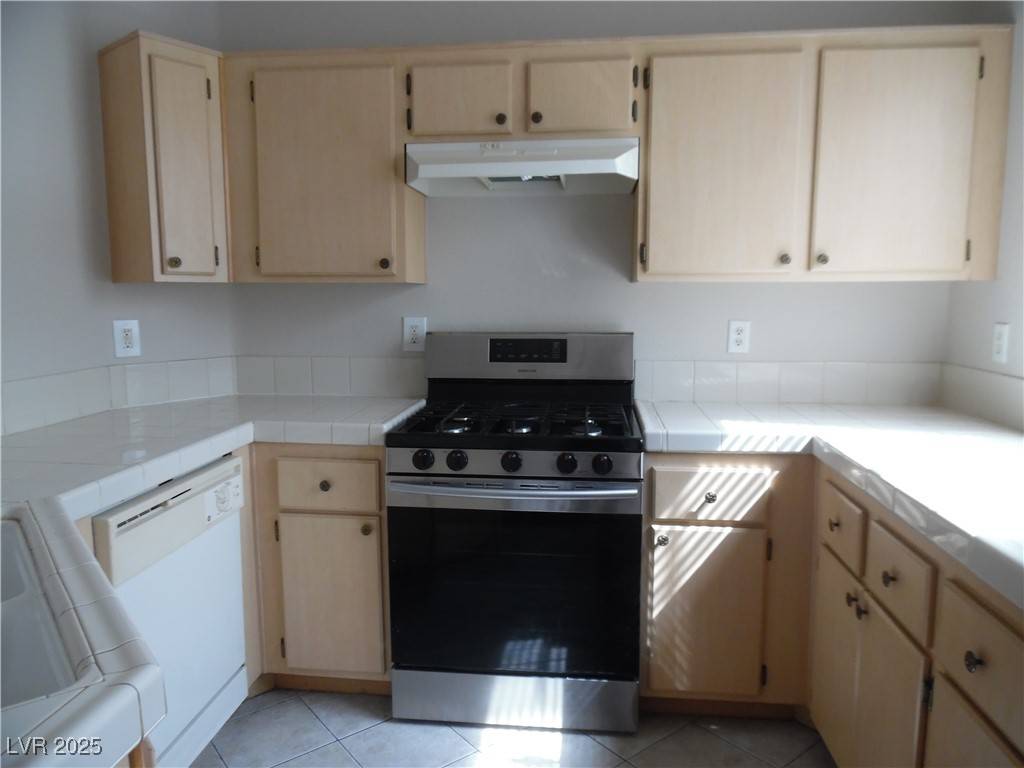North Las Vegas, NV 89032,1881 W Alexander RD #1062