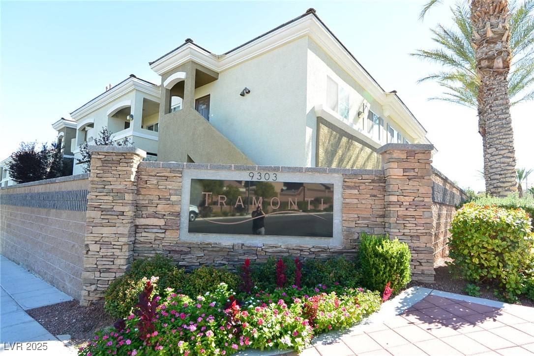 Las Vegas, NV 89149,9303 Gilcrease AVE #2249