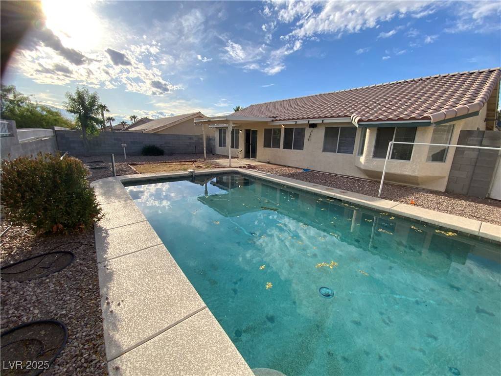 Henderson, NV 89015,1153 Elam ST