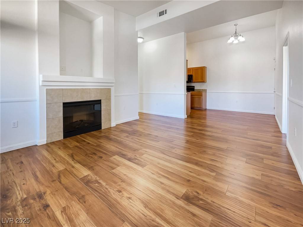 Las Vegas, NV 89113,8985 S Durango DR #2081