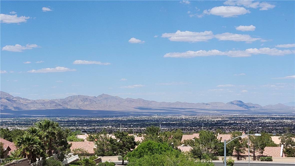 Las Vegas, NV 89134,2904 Bow Bridge DR