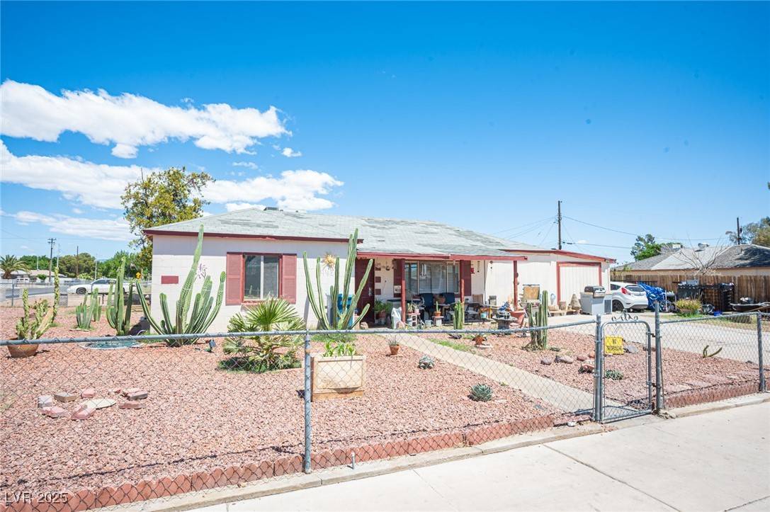 Las Vegas, NV 89107,4412 Baxter PL
