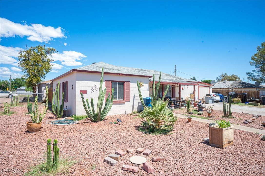 Las Vegas, NV 89107,4412 Baxter PL