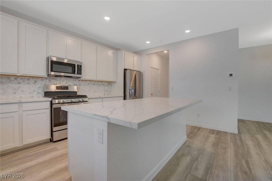 Henderson, NV 89052,3699 Bright Aquarius LN