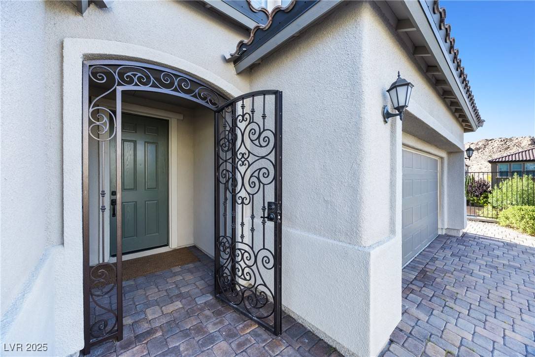 Las Vegas, NV 89141,12705 Coastline Shadow ST